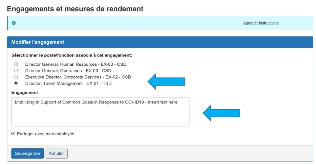 Deux flêches, une qui pointe 'Director, Talent Management-EX-01' et l'autre qui pointe la boite de texte 'Engagement'.